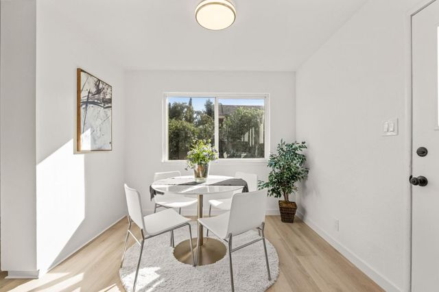 1064 15th Avenue, Redwood City, CA 94063