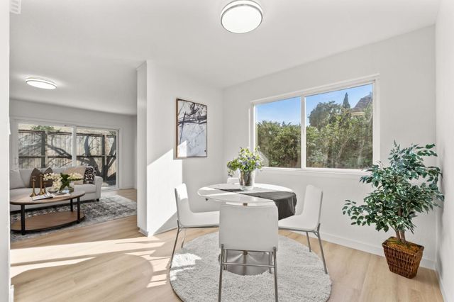 1064 15th Avenue, Redwood City, CA 94063