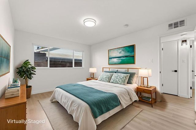 1064 15th Avenue, Redwood City, CA 94063