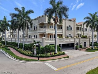 625 6th AVE S B301, Naples, FL 34102