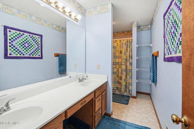 8250 Cherry Blossom Lane, Holland, OH 43528