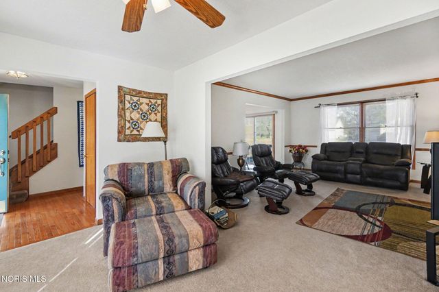 8250 Cherry Blossom Lane, Holland, OH 43528