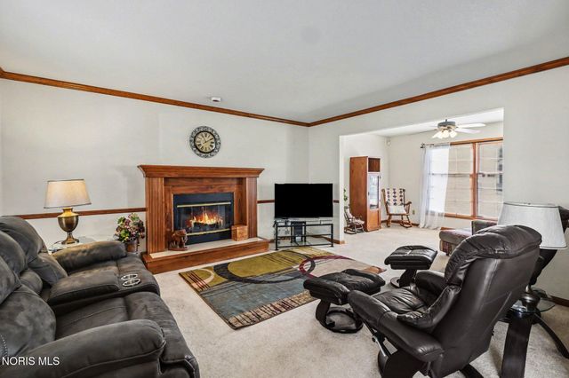 8250 Cherry Blossom Lane, Holland, OH 43528