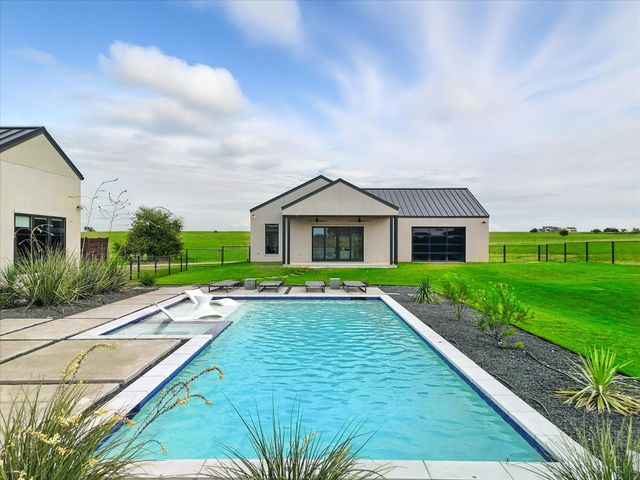 11102 E Rocky Creek, Crowley, TX 76036