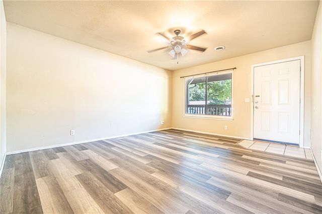 1506 W Janda Drive, Rogers, AR 72758