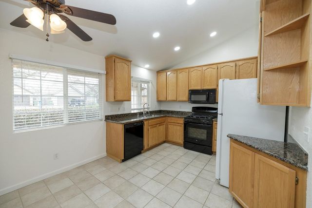 1007 Kirksey Dr, Turlock, CA 95382