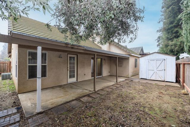 1007 Kirksey Dr, Turlock, CA 95382