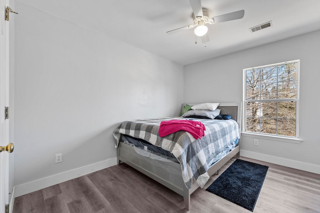 Image 13 of property listing at 118 Destin Street, Summerville, SC 29483