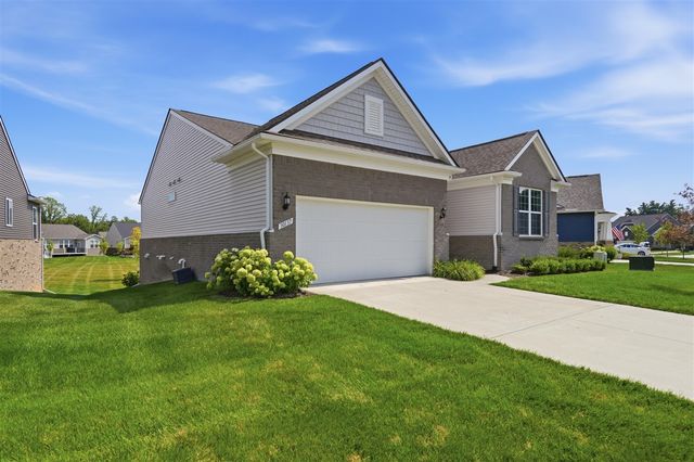 30137 Turtle Creek Circle, New Hudson, MI 48165