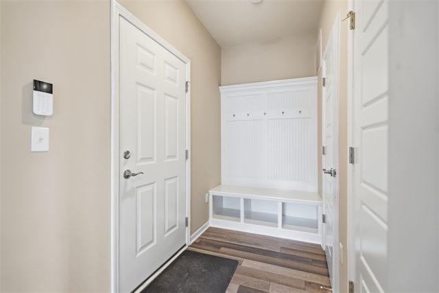 30137 Turtle Creek Circle, New Hudson, MI 48165