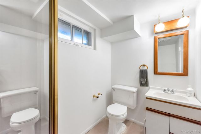 3 Cherrywood Drive, East Northport, NY 11731