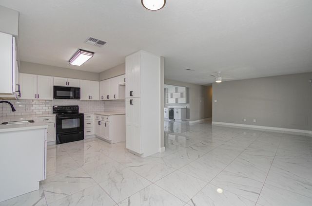 7823 Vegas Street, Humble, TX 77396