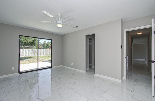 7823 Vegas Street, Humble, TX 77396