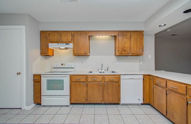 7823 Vegas Street, Humble, TX 77396