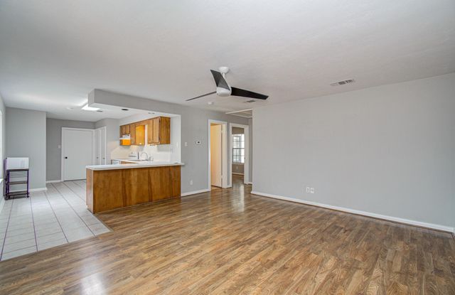7823 Vegas Street, Humble, TX 77396