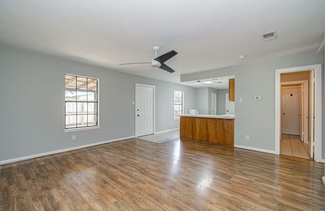 7823 Vegas Street, Humble, TX 77396