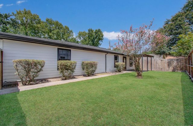 7823 Vegas Street, Humble, TX 77396