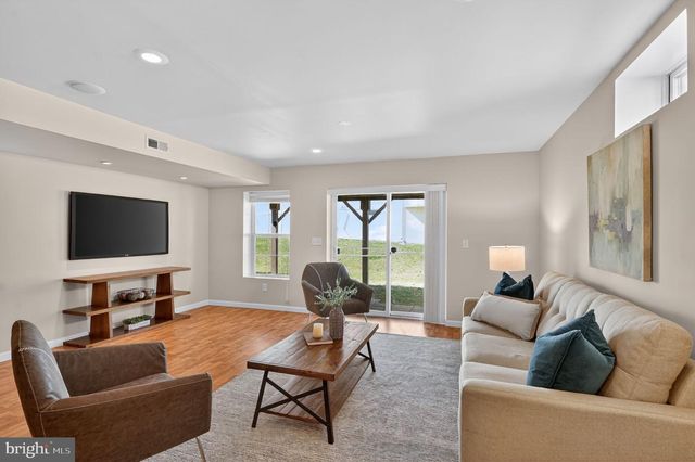 16837 FOUR SEASONS DR, Dumfries, VA 22025