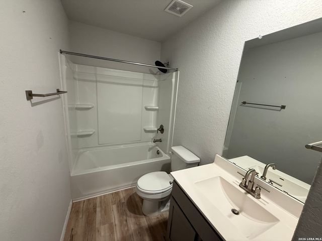 5427 FREDERICK BLF, Von Ormy, TX 78073