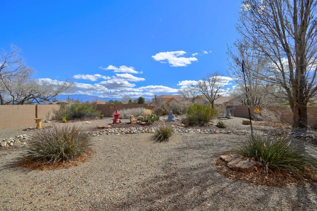 9922 Wind Cave Drive NW, Albuquerque, NM 87114