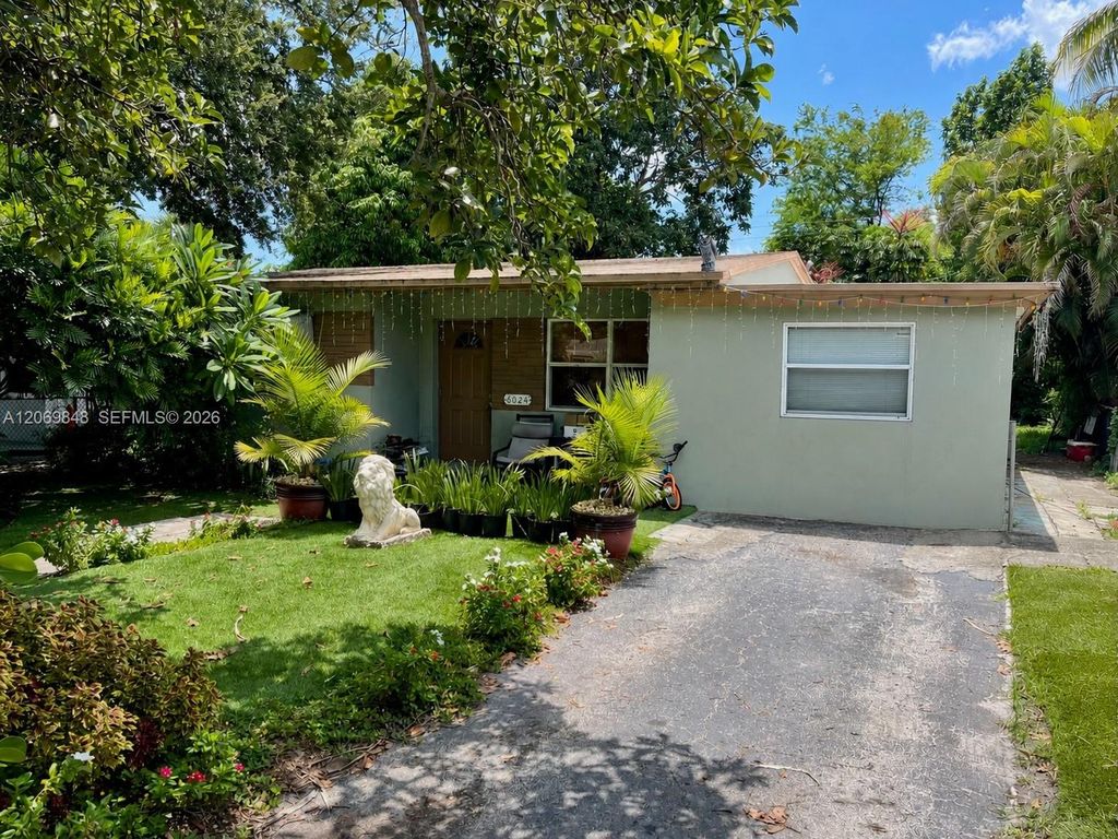 6024 Dewey Street, Hollywood, FL 33023