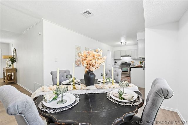 571 W 149th Place, Glenpool, OK 74033