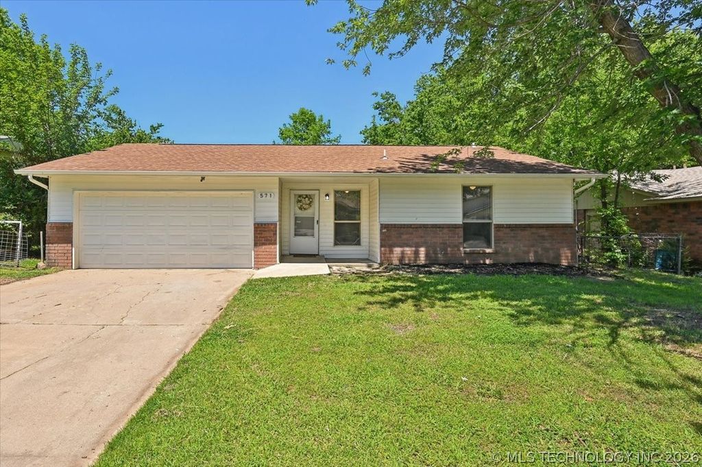 571 W 149th Place, Glenpool, OK 74033