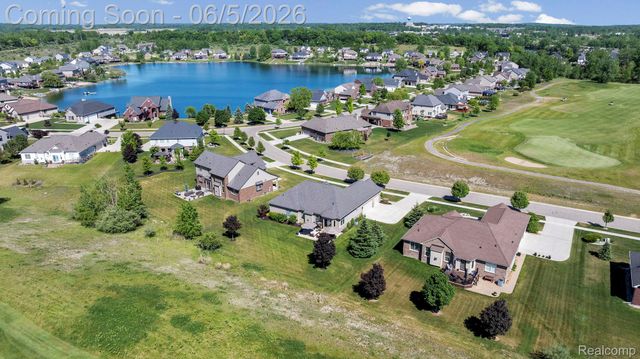 672 Brooks Lane, Oxford Charter Township, MI 48371