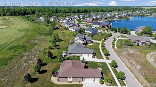 672 Brooks Lane, Oxford Charter Township, MI 48371