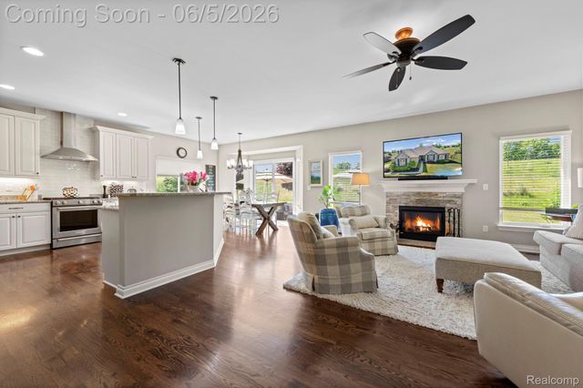 672 Brooks Lane, Oxford Charter Township, MI 48371