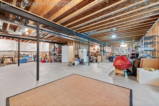 672 Brooks Lane, Oxford Charter Township, MI 48371