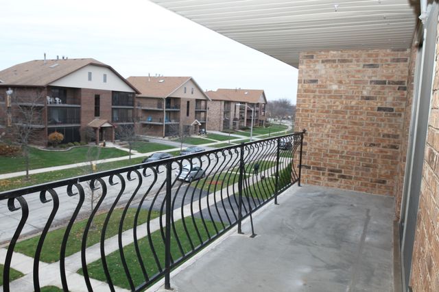 16749 Paxton Avenue 3S, Tinley Park, IL 60477