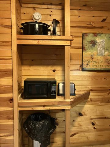 107 Getaways Road, Stanton, KY 40380