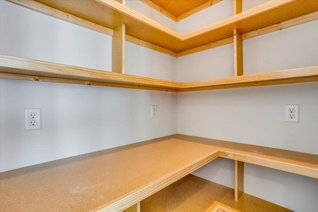 5915 N St. Paul Ct., Wichita, KS 67204