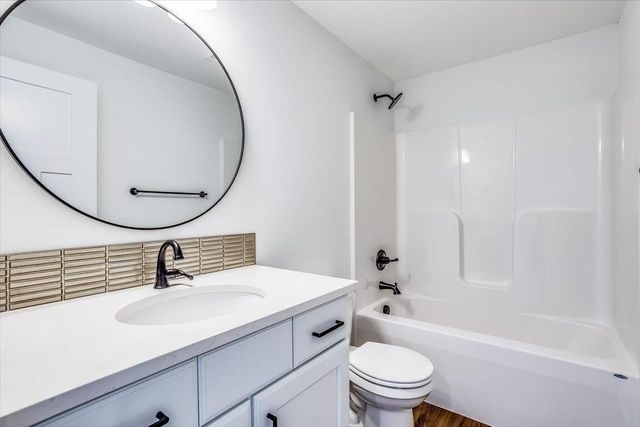 5915 N St. Paul Ct., Wichita, KS 67204