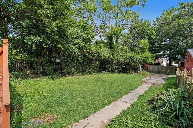 1802 Waltham Avenue, North College Hill, OH 45239