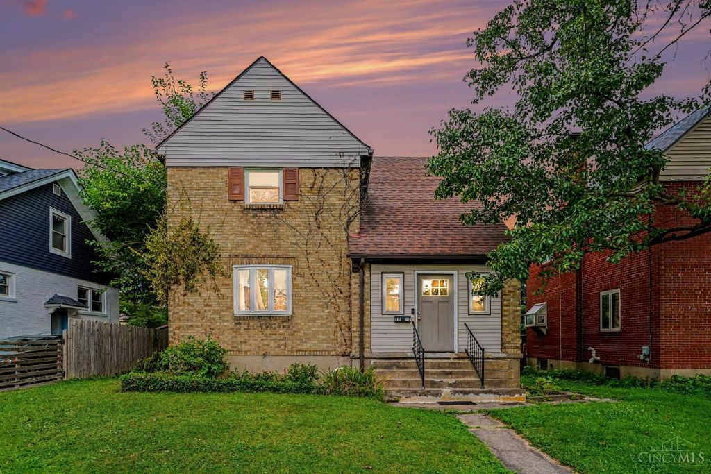 1802 Waltham Avenue, North College Hill, OH 45239