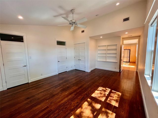 2209 E 18th ST A, Austin, TX 78702