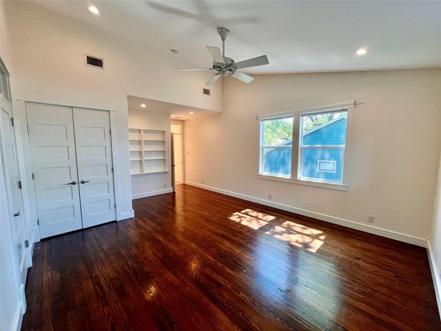 2209 E 18th ST A, Austin, TX 78702
