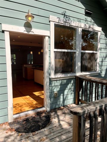 2209 E 18th ST A, Austin, TX 78702