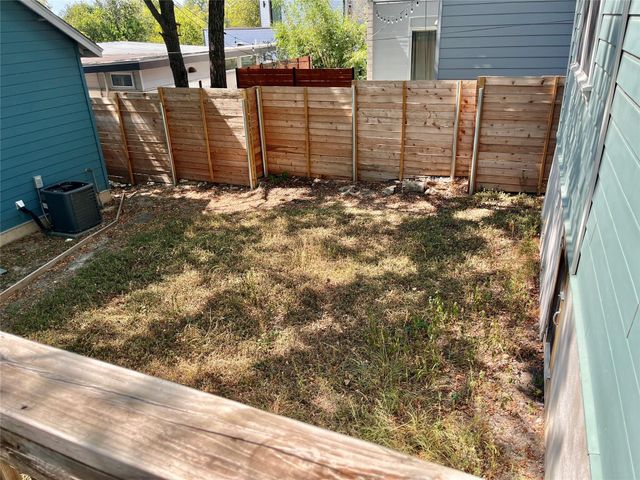 2209 E 18th ST A, Austin, TX 78702