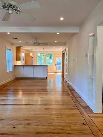 2209 E 18th ST A, Austin, TX 78702