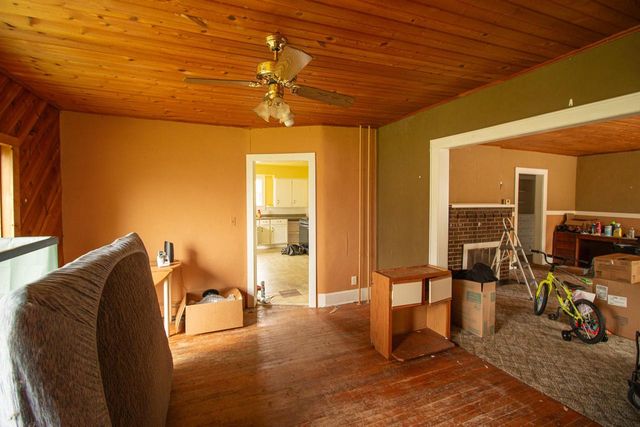 N7101 FRONT STREET, Medford, WI 54451