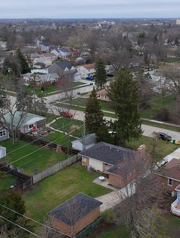 313 E Morningside Avenue, Lombard, IL 60148