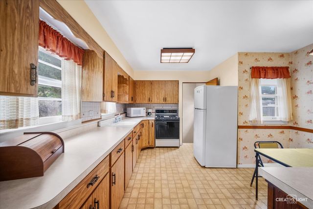 313 E Morningside Avenue, Lombard, IL 60148