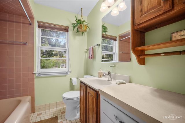 313 E Morningside Avenue, Lombard, IL 60148