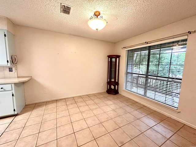 2702 WOODVALE Lane, Benton, AR 72015