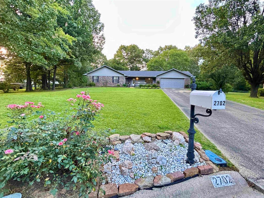 2702 WOODVALE Lane, Benton, AR 72015