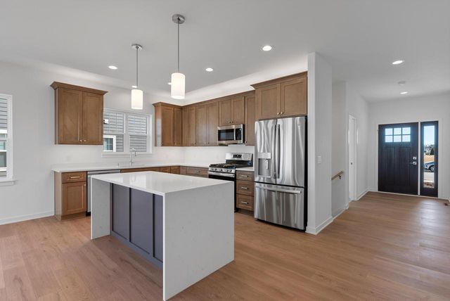 112 Luxembourg Brotherhood BOULEVARD, Belgium, WI 53004