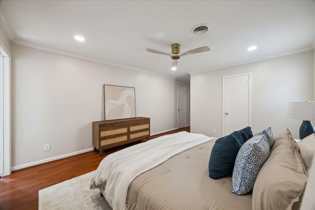 9777 Larston Street, Houston, TX 77055